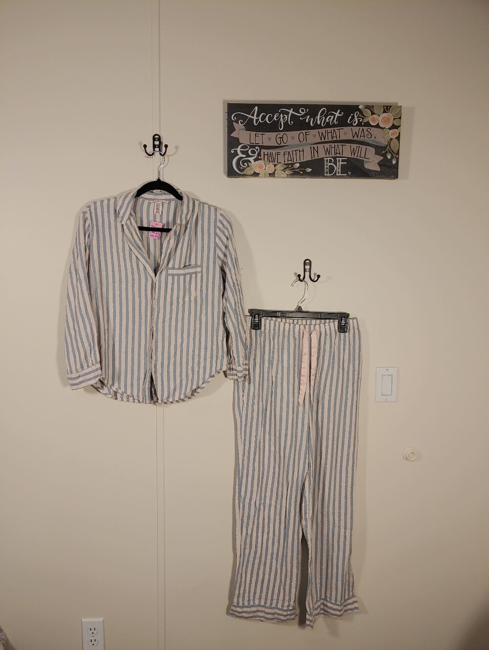 Sexy Victoria's Secret Small Pink/grey-blue Long Sleeve Pajama Set - Picture 7 of 9